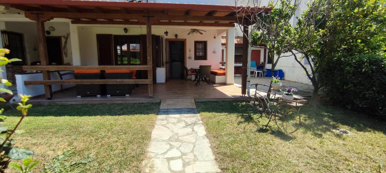 The Seaside Villas Nikiti  Exterior photo