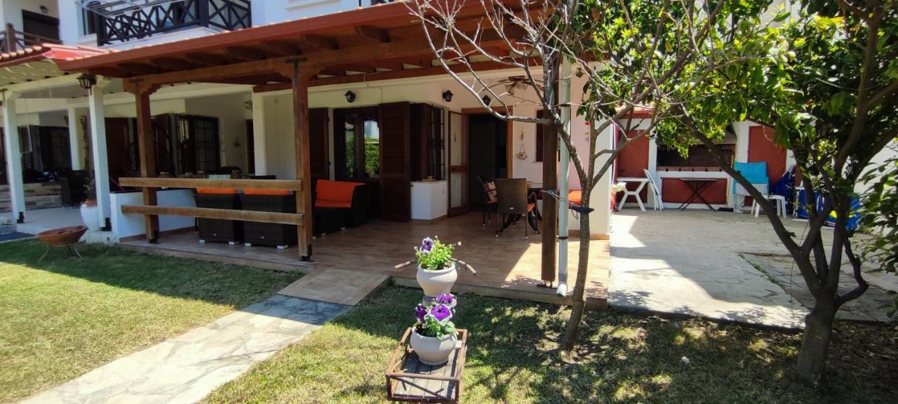 The Seaside Villas Nikiti  Exterior photo